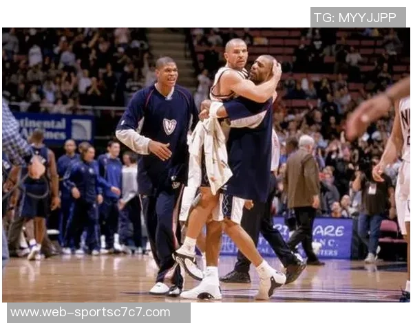 肯扬马丁回忆若篮网引进真正中锋对抗奥尼尔或能夺得多次冠军 肯扬马丁回忆若篮网引进真正中锋对抗奥尼尔或能夺得多次冠军